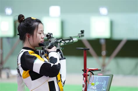 Tokyo Olympics Chinese Shooter Yang Wins First Gold Of Tokyo Olympics