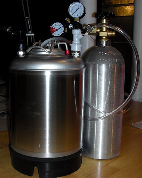 The Screwy Brewer Force Carbinating And Kegging Mr Beer Sized Batches