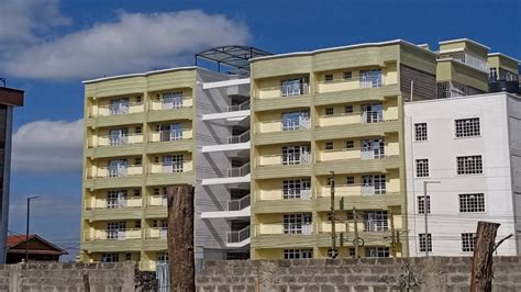 Woow This Bedroom Master Ensuit Unit With Balconies In Astrol