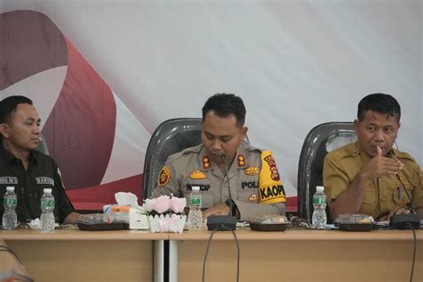 Kapolres Kuansing Hadiri Rapat Pemantapan Persiapan Pemungutan Suara