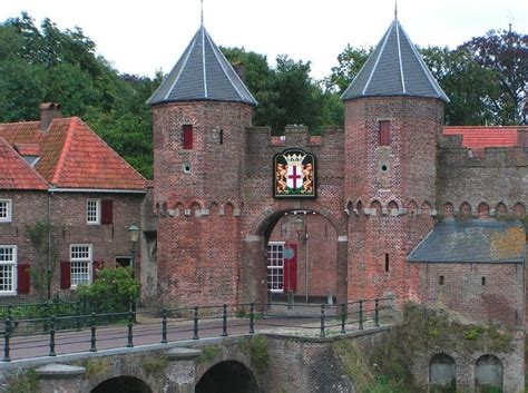 Hofstelsel en leenstelsel: wat is het verschil? | Historiek