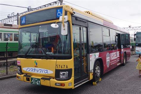 神戸所沢線 On Twitter バスまつり見学終了！ まさかモーヴィがいるとは😅 沢山のバス見てました😀🚌 昼飯はモーヴィしばく！に