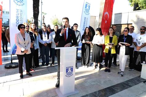 Bodrum Belediye Ba Kan Tamer Mandalinci Belediye Personeliyle