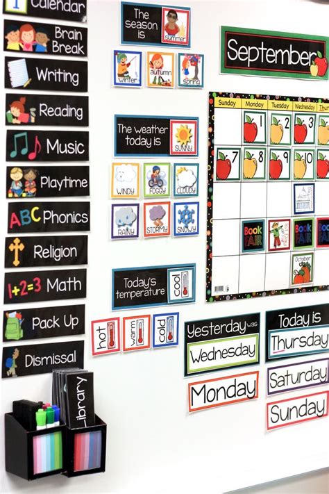 Teaching With My Classroom Calendar Classroom Calendar Primary School Classroom Kindergarten