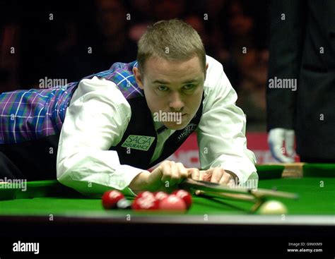 Stephen Hendry The Masters Wembley Arena Hi Res Stock Photography And