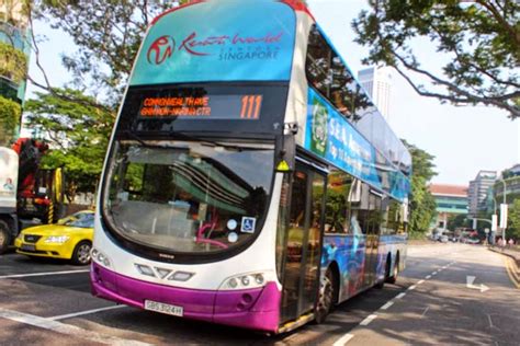 Stock Pictures: Singapore bus and bus stops