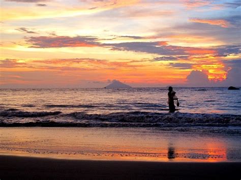 Gambar Sunset Di Pantai Pulp