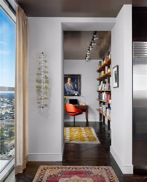 Four Seasons Residence 29 - Webber Studio