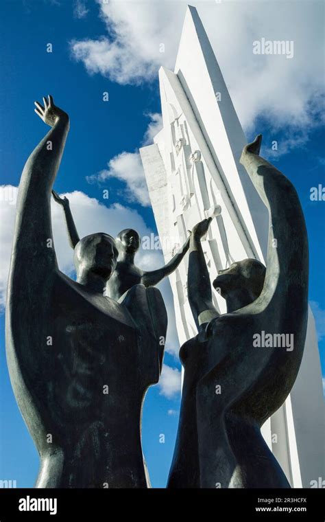 Monumento Ein Los Emigrantes Punta Arenas Sandy Point Patagonien