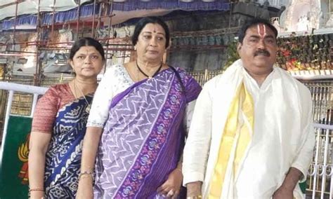 Telangana Minister Errabelli Dayakar Visits Tirumala Says He Prayed