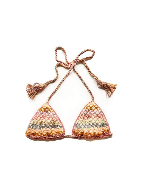 Hot Sexy Bella Michelle Bikini Pics