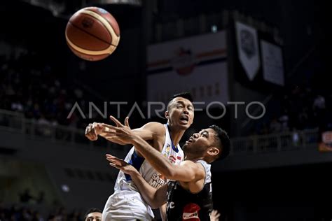 FINAL PERTAMA IBL 2018 2019 ANTARA Foto