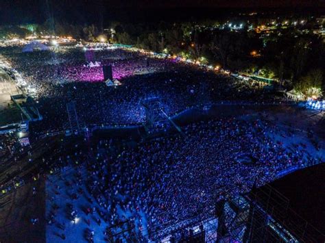 Arrancó la Fiesta de la Confluencia en Neuquén seis escenarios y más