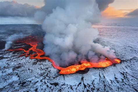 Photographer Captures Stunning Aerial Shots Of Recent Volcano Eruption In Iceland