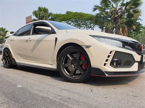 Honda Civic Type R Fk White With Rays Volk Te Saga Aftermarket