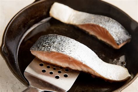 Searing Salmon In Seconds: The Pan-Seared Salmon Recipe That Will Change Your Weeknight Dinners