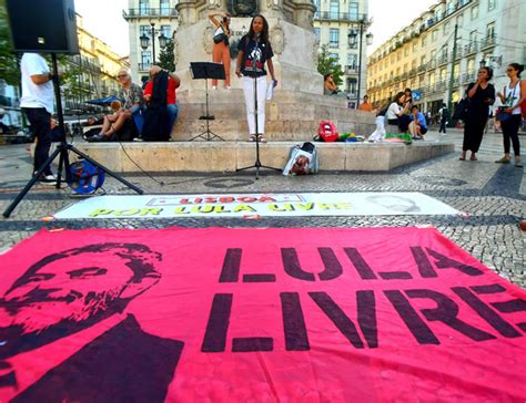 Concentração em Lisboa exigiu liberdade para Lula Esquerda