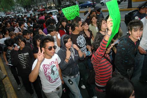 Emos vs Punks 6 momentos que marcaron la histórica pelea de 2008