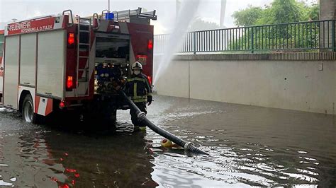 Starkregen Sorgt In Rotenburg F R Berschwemmungen Und Vollgelaufene Keller