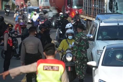 PPKM Level 2 3 4 Di Luar Jawa Bali Diperpanjang 2 Minggu Hingga 23