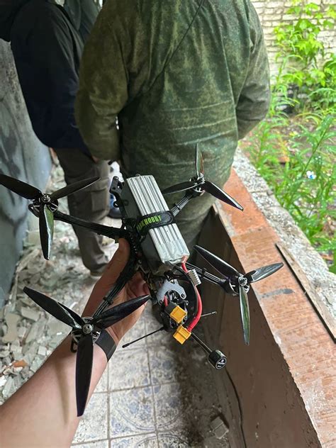 Дроны DJI - Военная одежда и снаряжение