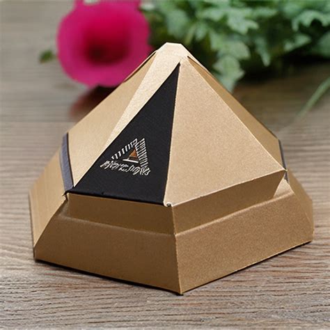 How Do Custom Pyramid Boxes Differ From Other Packaging