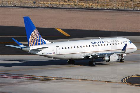 United Express Mesa Airlines Embraer 175lr N119sy Flickr