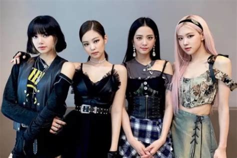 Selamat BLACKPINK Jadi Artis KPop Pertama Yang Debut Lagu Dan Tempati