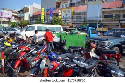 how to open scooter seat with key