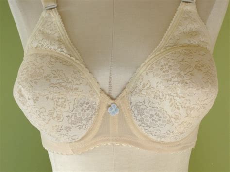 60s Padded Lace Bullet Bra 34c