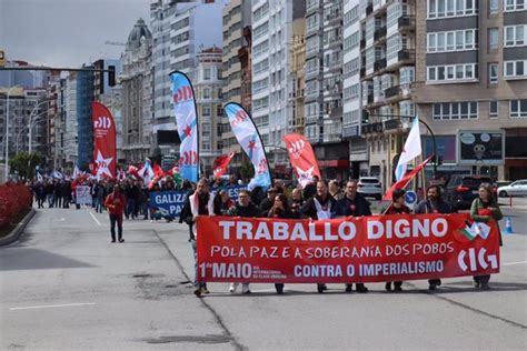 Miles De Personas Se Manifiestan En Galicia En Demanda De Mejores