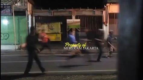 Viral Tawuran Remaja Bawa Sajam Dan Diduga Pakai Bom Molotov Kapolsek