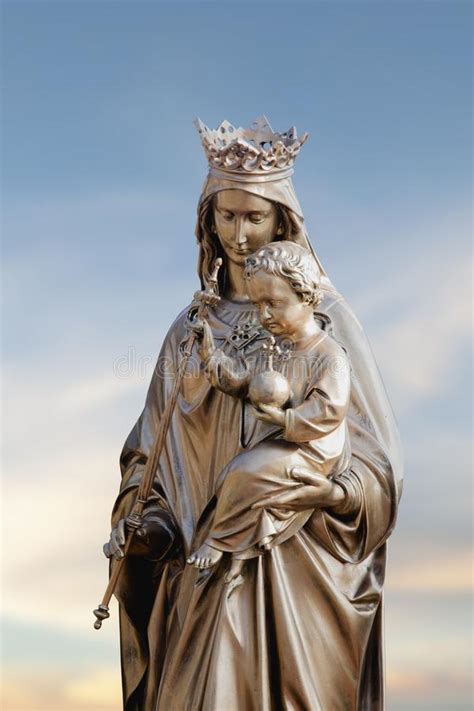 Queen of Heaven. Ancient Statue of the Virgin Mary with Jesus Christ ...