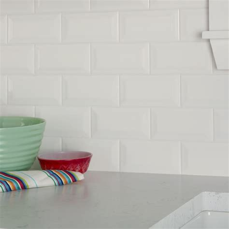 Valencia Bevelled Glossy White Ceramic Subway Wall Tile X Mm