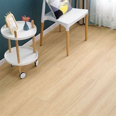 Modern 12mm Natural Solid Wood Laminate Flooring Click Lock Waterpro