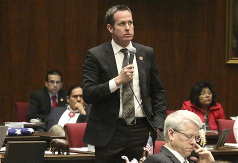 El Legislador presenta una versión actualizada del proyecto de ley de