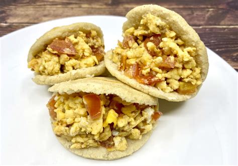 Arepa Rellena De Huevos Pericos Recetasfusion