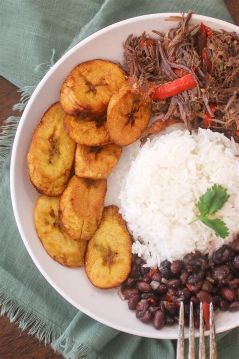 tajadas recette traditionnelle  authentique venezuelienne  flavors