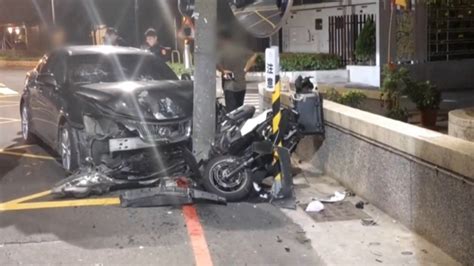 男駕車看導航不慎左偏對向車道 迎面撞騎士｜東森新聞