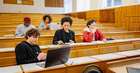 Gli Studenti Fuori Sede Chiedono Di Votare Senza Dover Rientrare A Casa