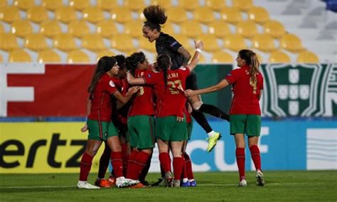 Atletas Portuguesas Que Ir O Ao Play Off Do Mundial Futebol