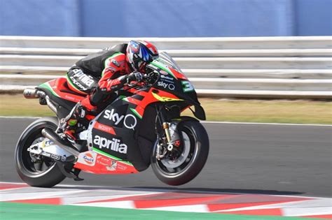 Aprilia Berkomitmen Di Motogp Hingga Musim Depan Sebagai Tim Pabrikan