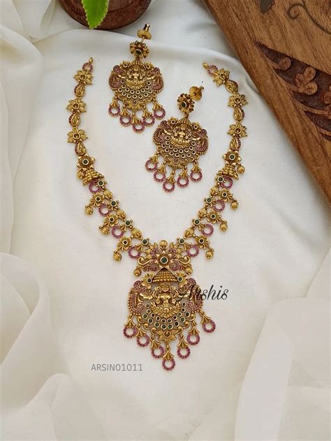 Adorable Lakshmi Pendant Necklace Arshis Buy Traditional And