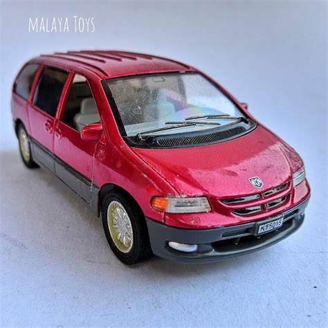 MH 630 Maisto 1:26 Die-cast Rare Dodge Caravan Special, 51% OFF