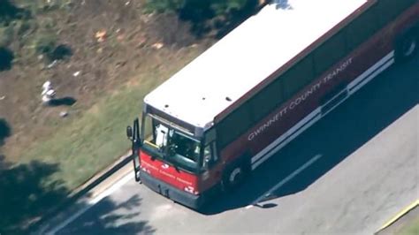 1 Dead After Bus Hijacked At Gunpoint In Georgia Suspect In Custody Police Abc7 New York