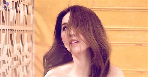 Ng C Trinh N L C Ph I D Ng Nh Nude H M N Ng T N Tu I