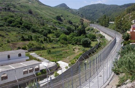 Passage De La Fronti Re Entre Le Maroc Et L Espagne La Voix Sans