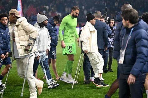 Foot Psg Psg Neymar Frapp Au Sol Par Dugarry Elle Craque Foot