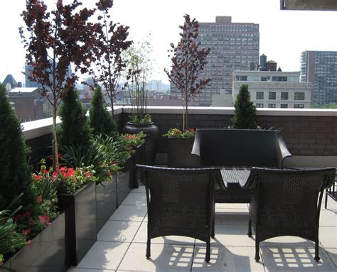 Rooftop Terrace: Roof Garden, Balcony, Container Plants, Outdoor Seating - Contemporary - Deck ...