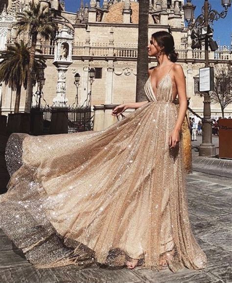 Vestido Dourado Longo Op Es Para Usar J Pronta Pra Festa